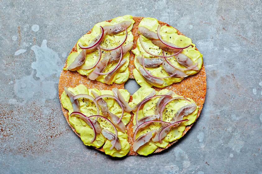 pickled herring crispbread