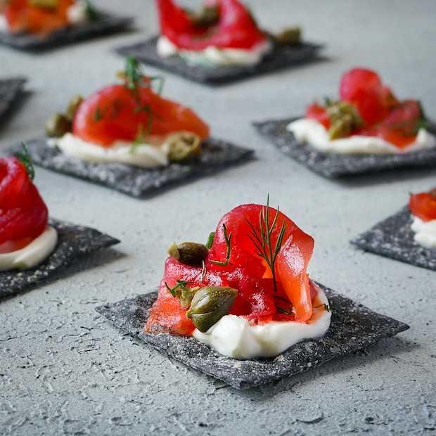 Rye & Charcoal Sourdough Crackers 90g - Image 3