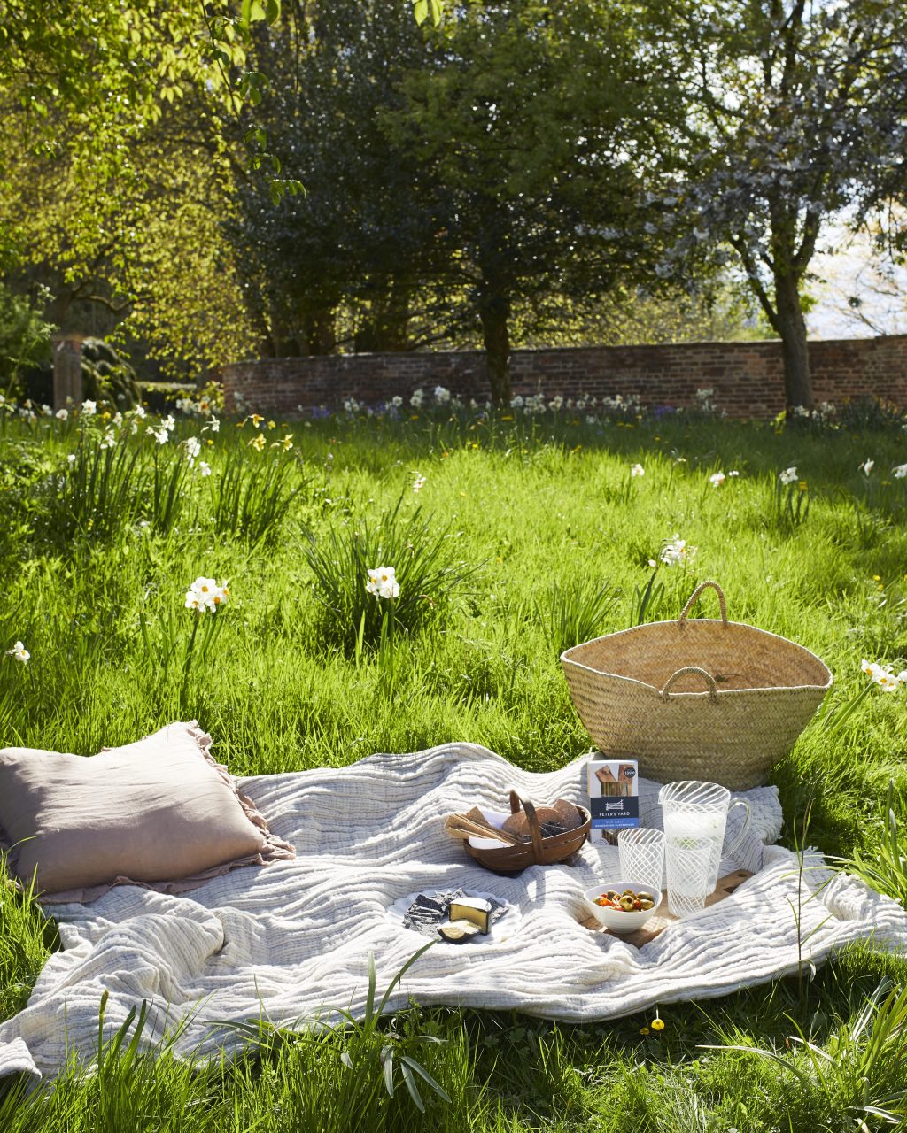 Picnic basket